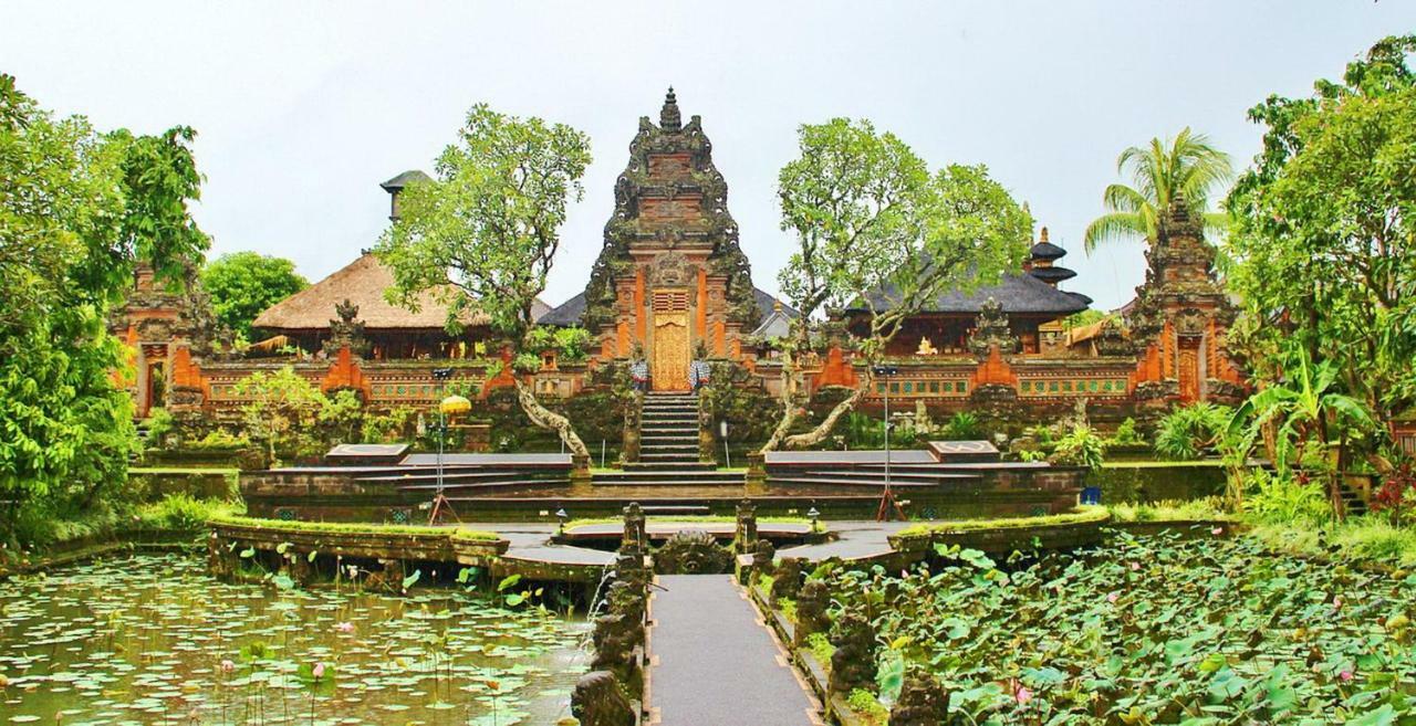 White Creative Villa Campuhan Ubud  Exterior photo